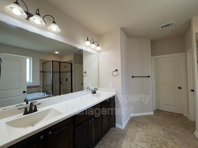 Fort Worth Texas Homes For Rent Viridian Arlington property image