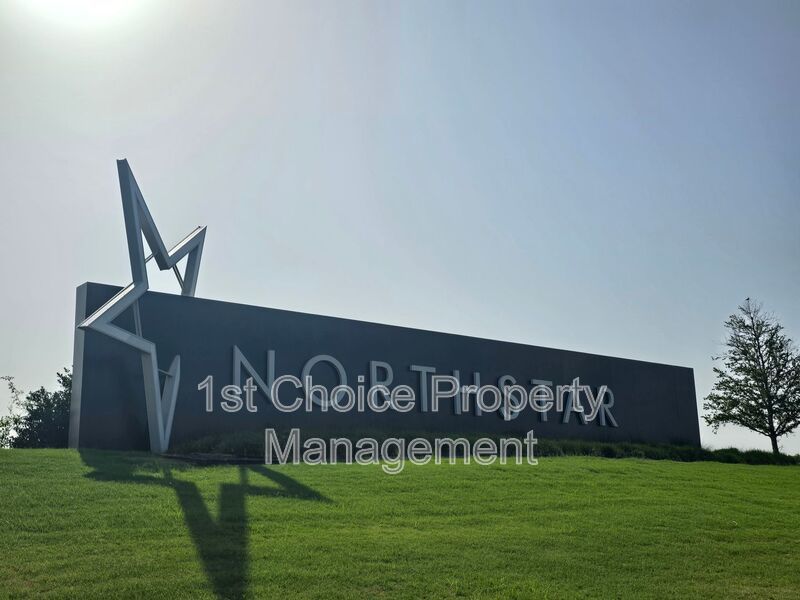 Rentals In Fort Worth, TX -Modern Smart Home in Northwest ISD property image