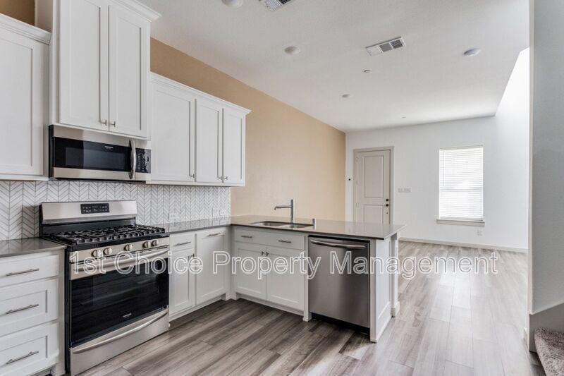 North Richland Hills Texas Townhome For Rent property image