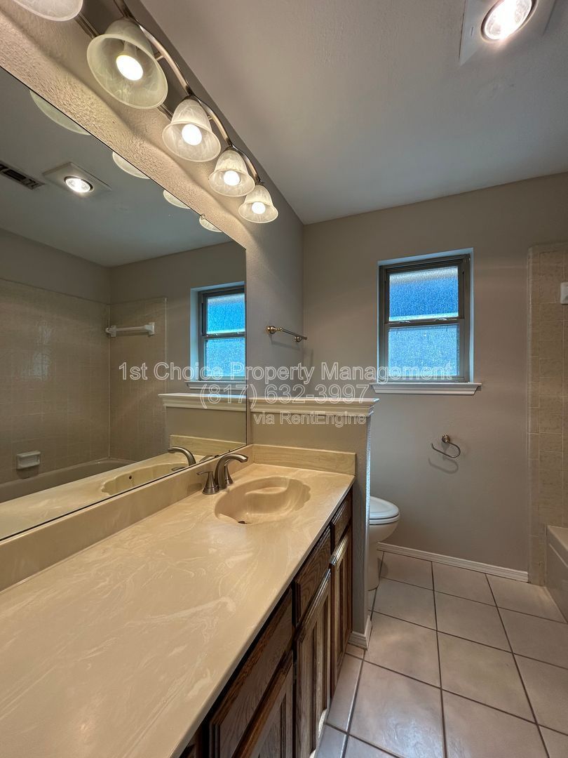 North Richland Hills Texas Townhome For Rent property image