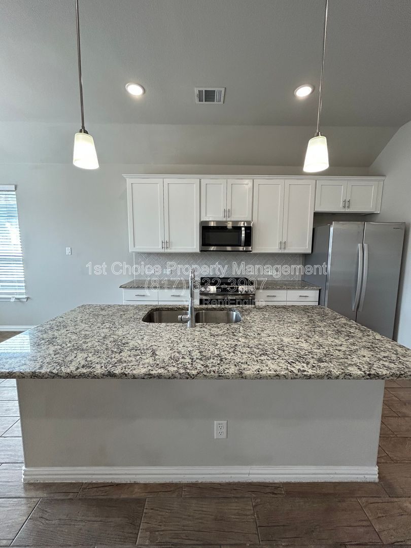 Burleson Texas Homes for Rent property image