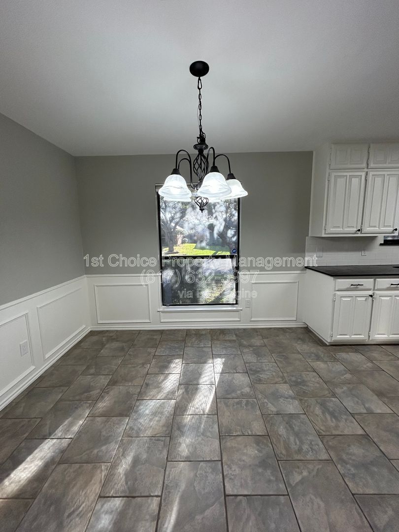 North Richland Texas Homes For Rent with a Guest House property image