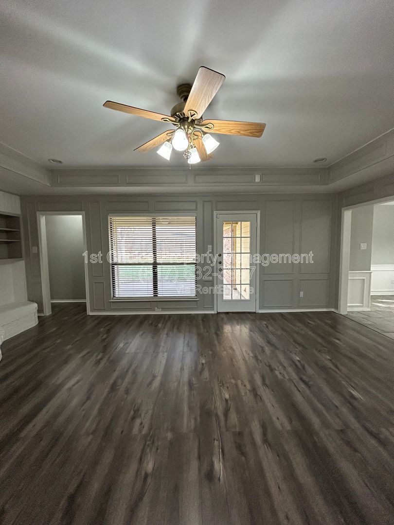 North Richland Texas Homes For Rent with a Guest House property image