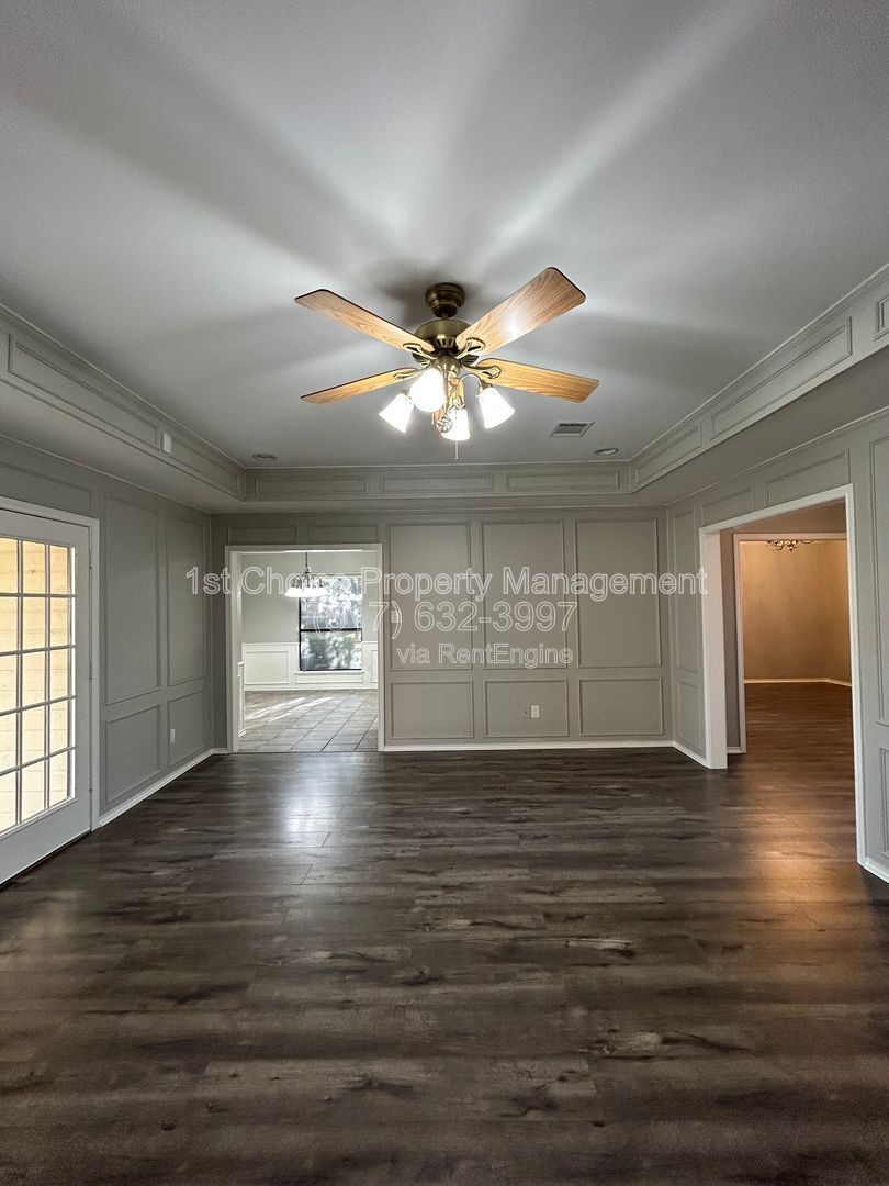 North Richland Texas Homes For Rent with a Guest House property image