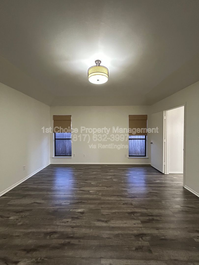 North Richland Texas Homes For Rent with a Guest House property image