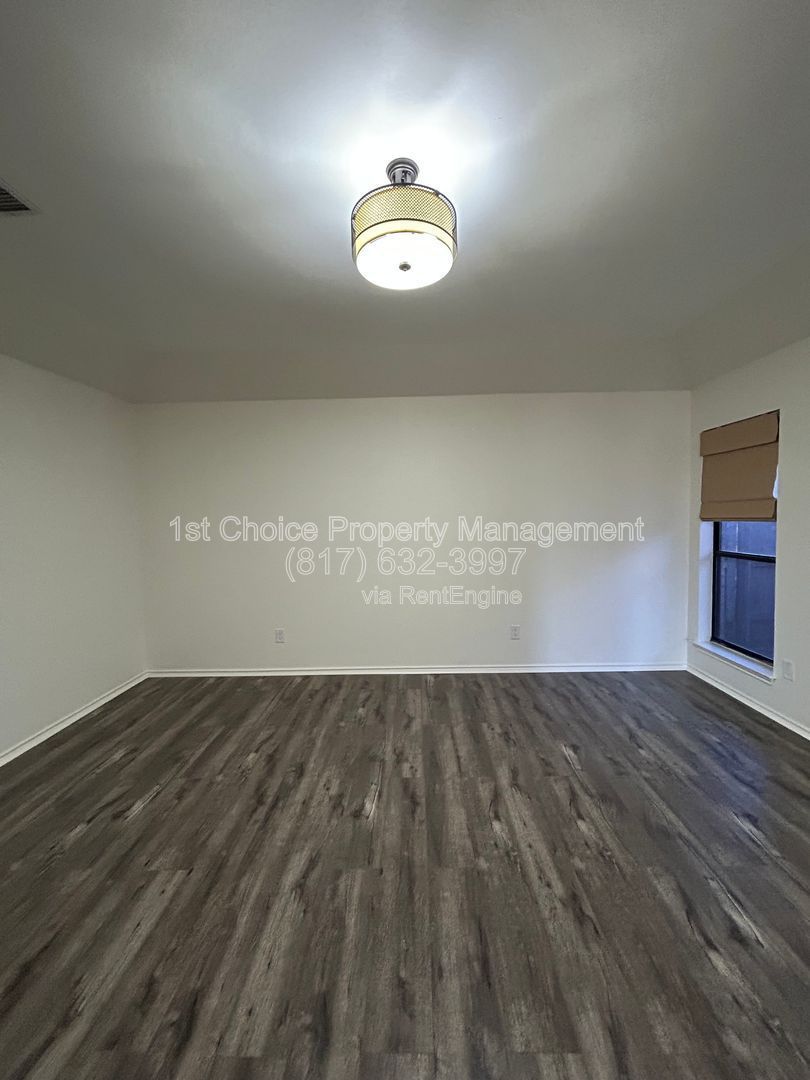 North Richland Texas Homes For Rent with a Guest House property image