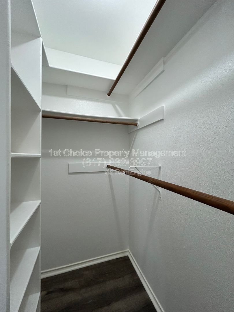 North Richland Texas Homes For Rent with a Guest House property image