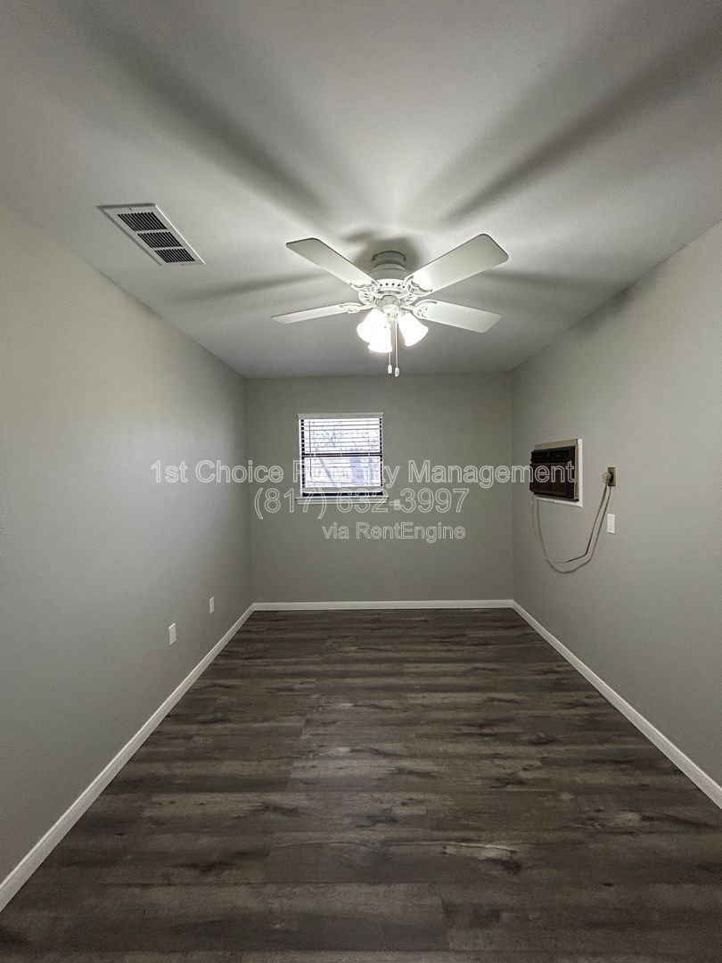 North Richland Texas Homes For Rent with a Guest House property image