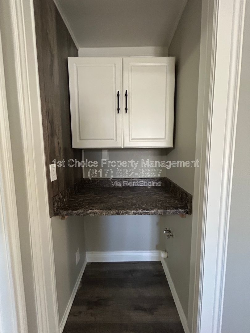 North Richland Texas Homes For Rent with a Guest House property image