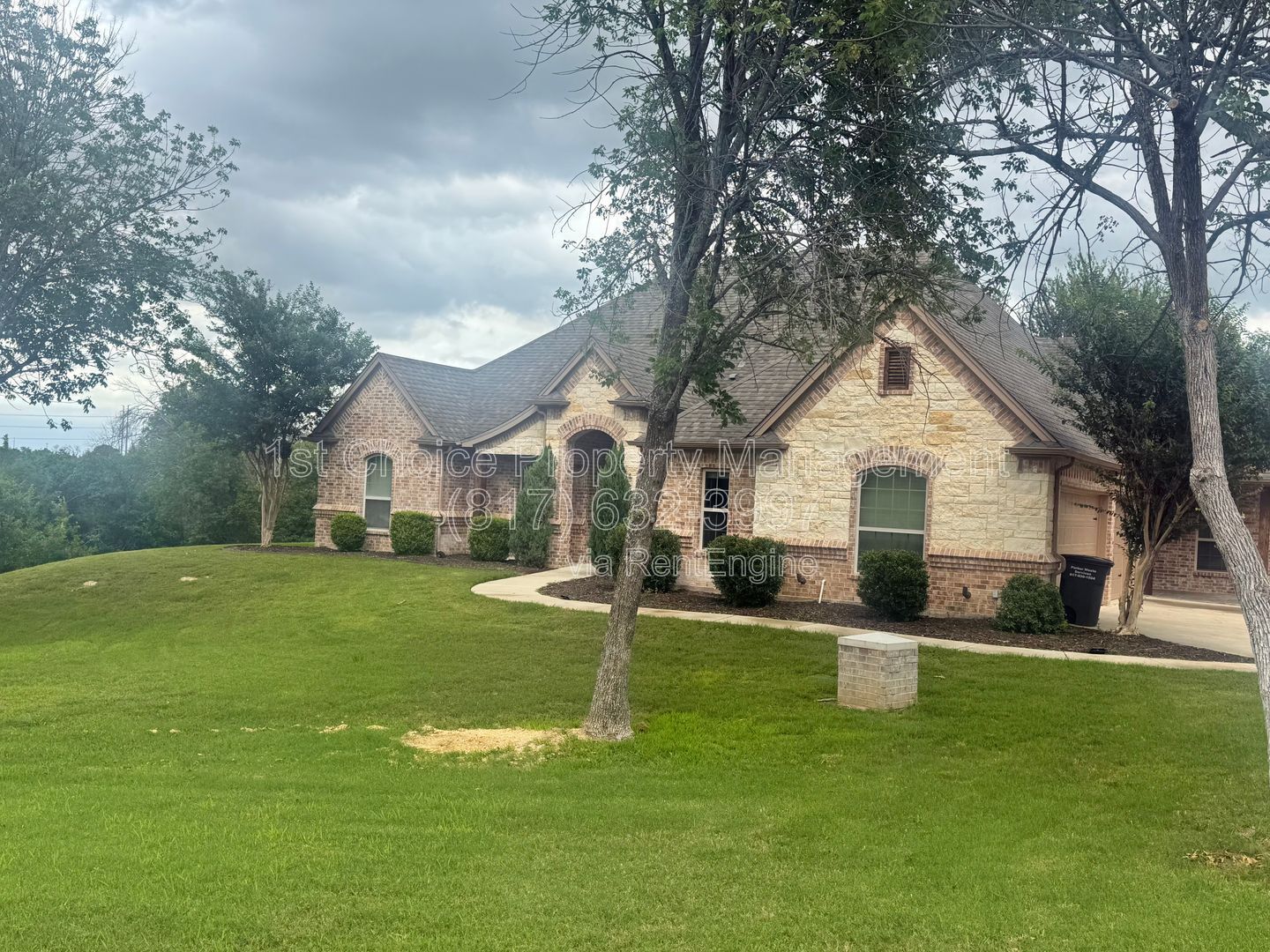Azle Texas Home for Rent – Features a Large Utility Workshop and RV Hookup property image