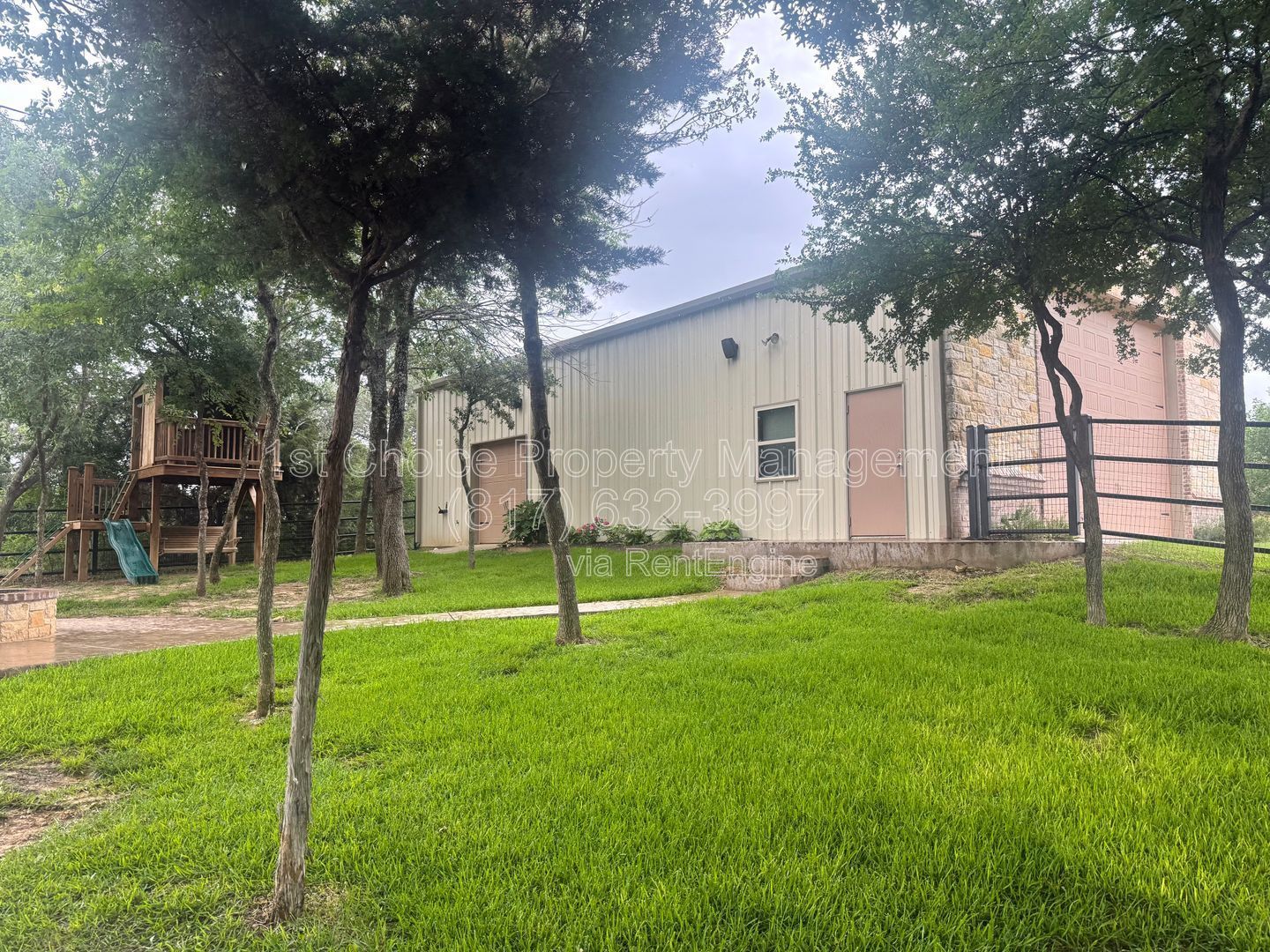 Azle Texas Home for Rent – Features a Large Utility Workshop and RV Hookup property image