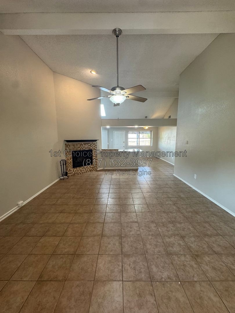 “Bedford Texas Duplex for Rent” property image