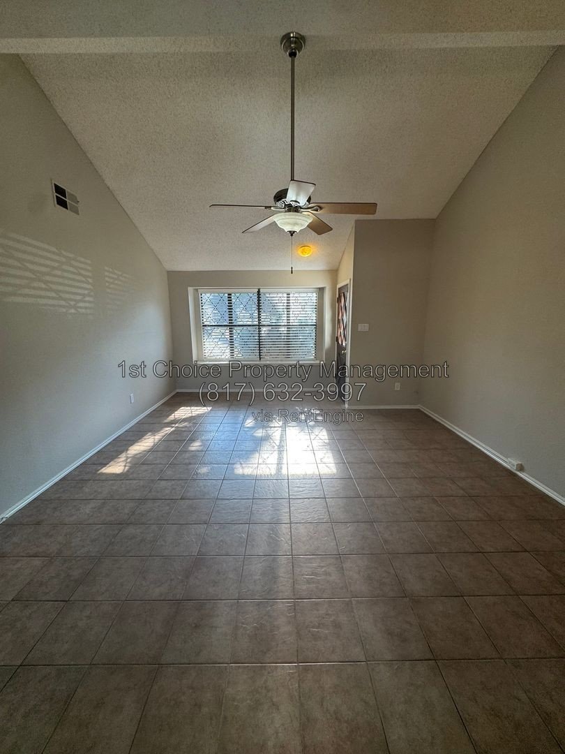 “Bedford Texas Duplex for Rent” property image