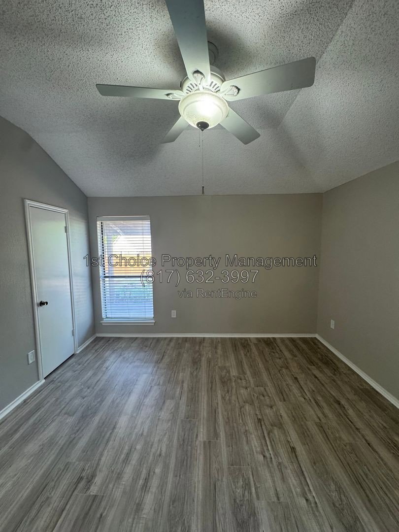 “Bedford Texas Duplex for Rent” property image