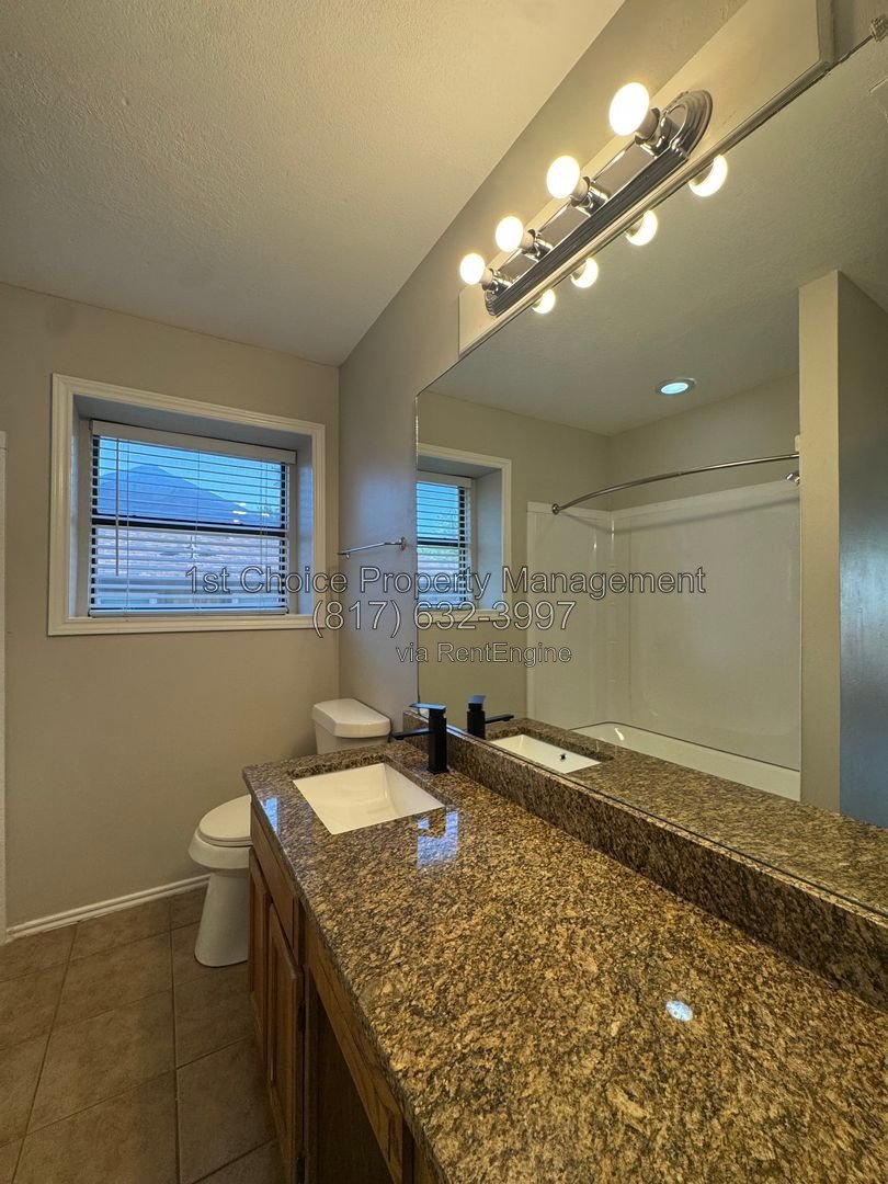 “Bedford Texas Duplex for Rent” property image