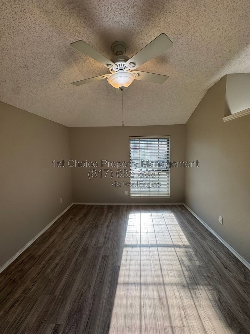 “Bedford Texas Duplex for Rent” property image
