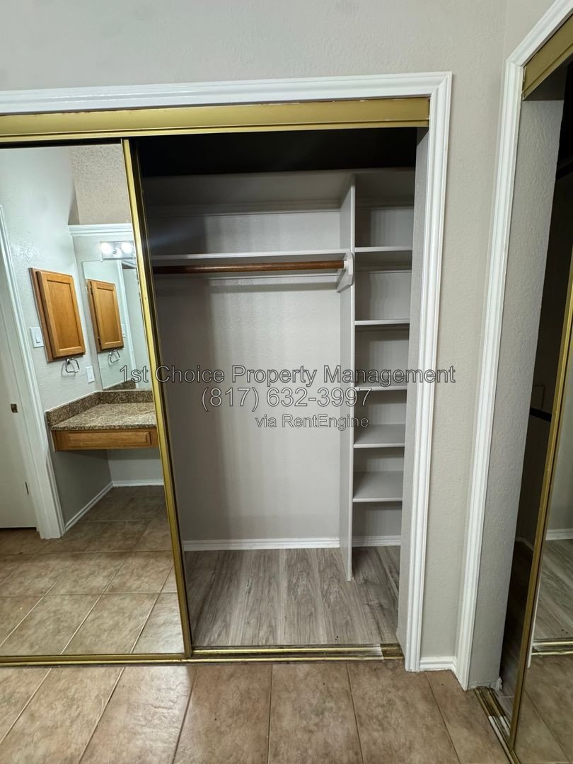 “Bedford Texas Duplex for Rent” property image