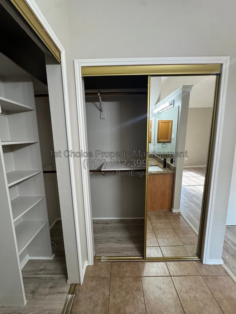 “Bedford Texas Duplex for Rent” property image