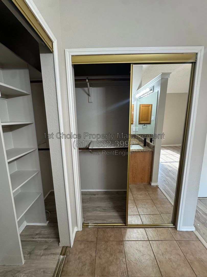 “Bedford Texas Duplex for Rent” property image