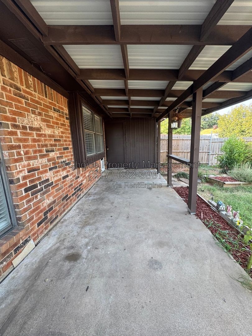 “Bedford Texas Duplex for Rent” property image