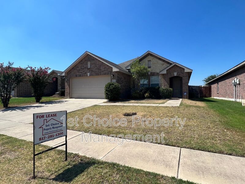 2421 Clairborne Dr
