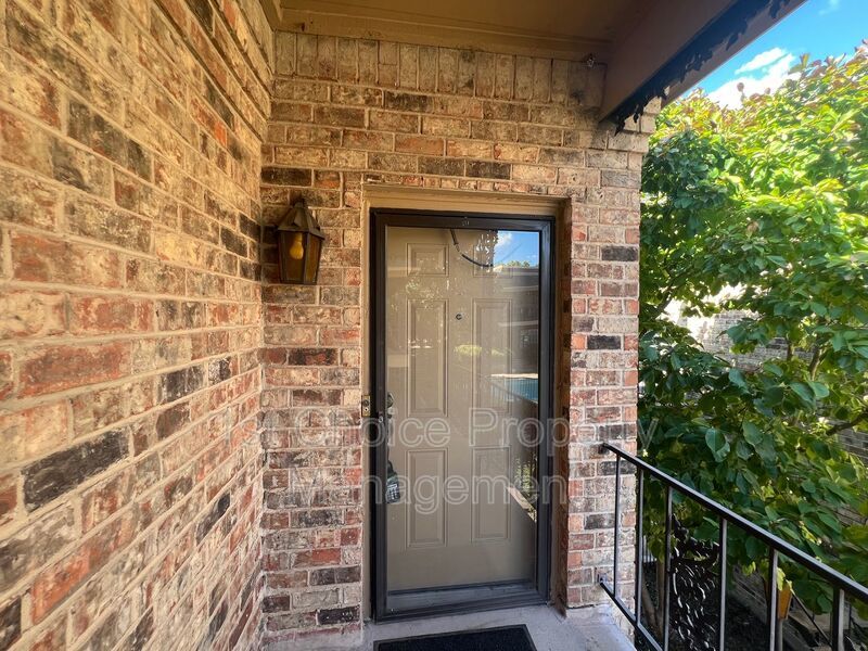 4405 Bellaire Dr S #217S