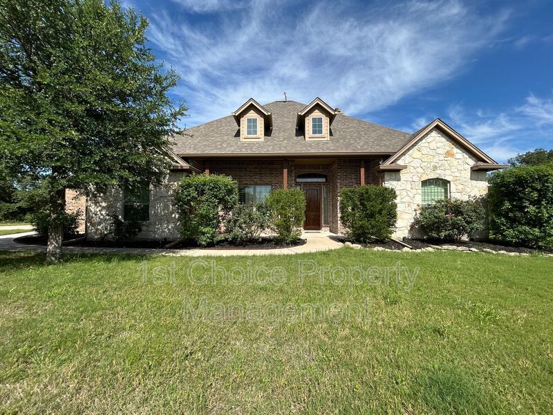 Azle Texas Homes For Rent on a 2-acre lot property image