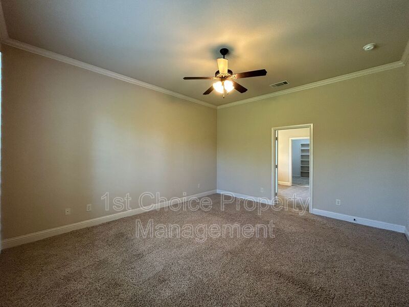 Azle Texas Homes For Rent on a 2-acre lot property image