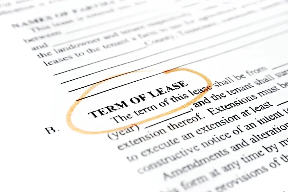 A Fort Worth Landlord's Guide to Handling Lease Violations before They Escalate
